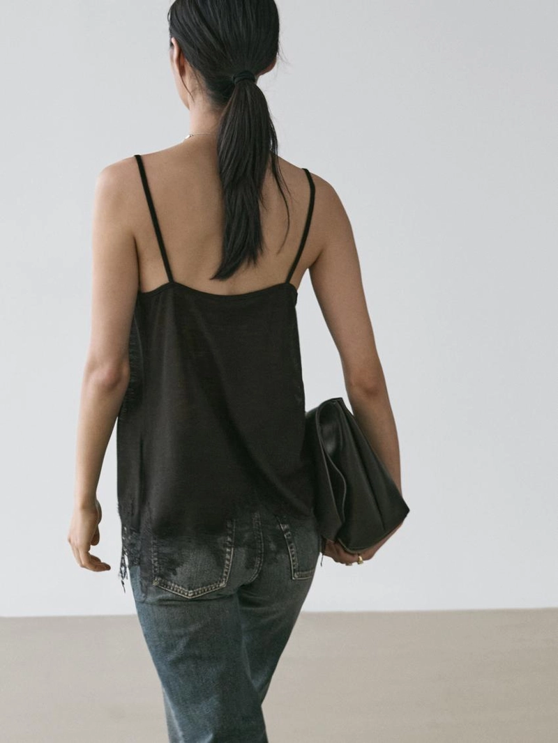 Топ бесплечный с кружевными деталями