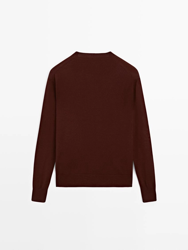 Свитер из мериносовой шерсти с круглым вырезом