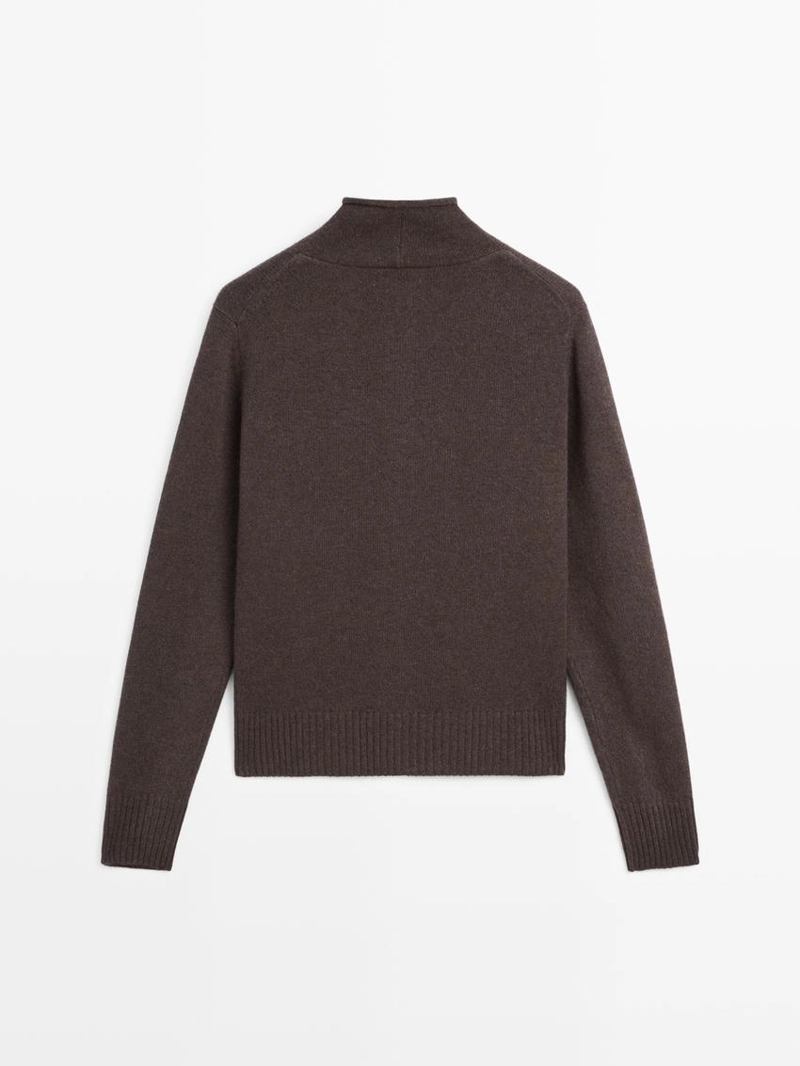 Кардиган из шерсти с высоким воротником