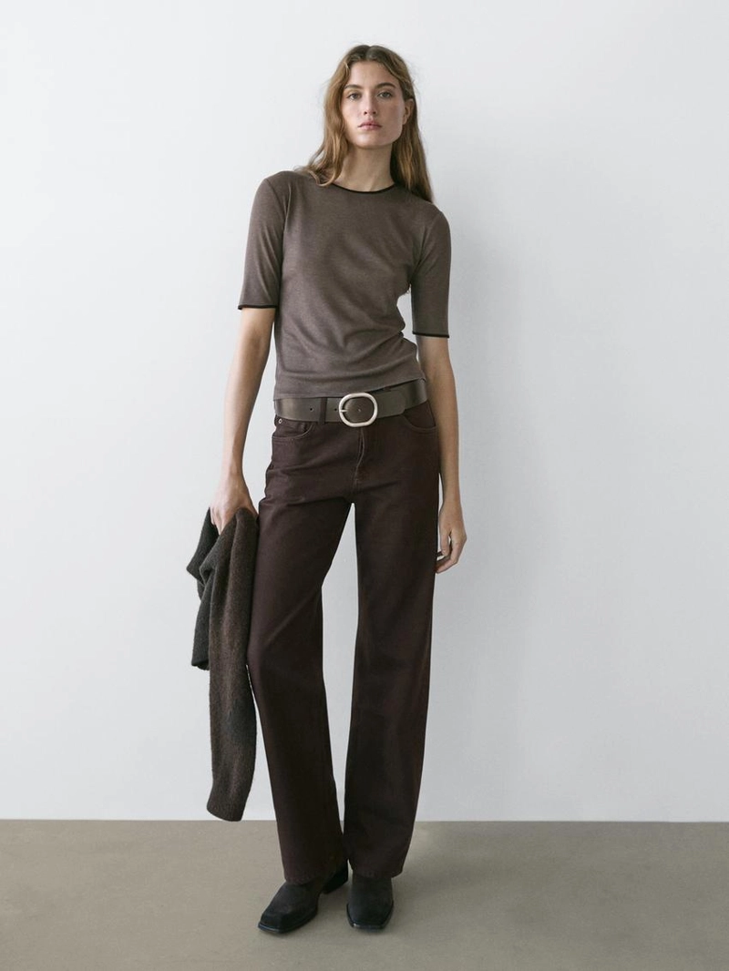 Джинсы с широкими брючинами