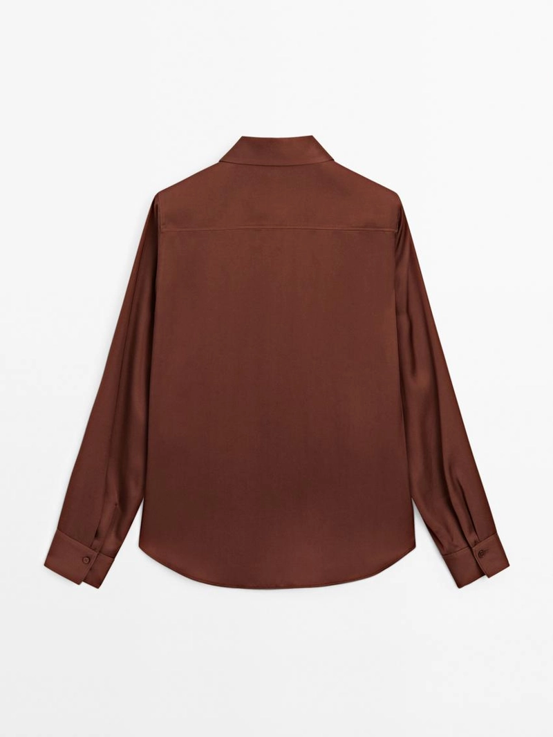 Рубашка из шелка с планкой