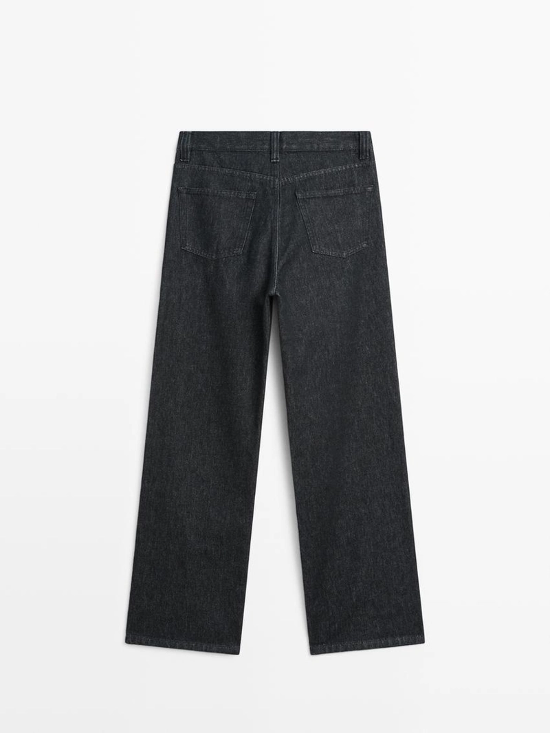 Джинсы с высокой посадкой и широкими штанинами