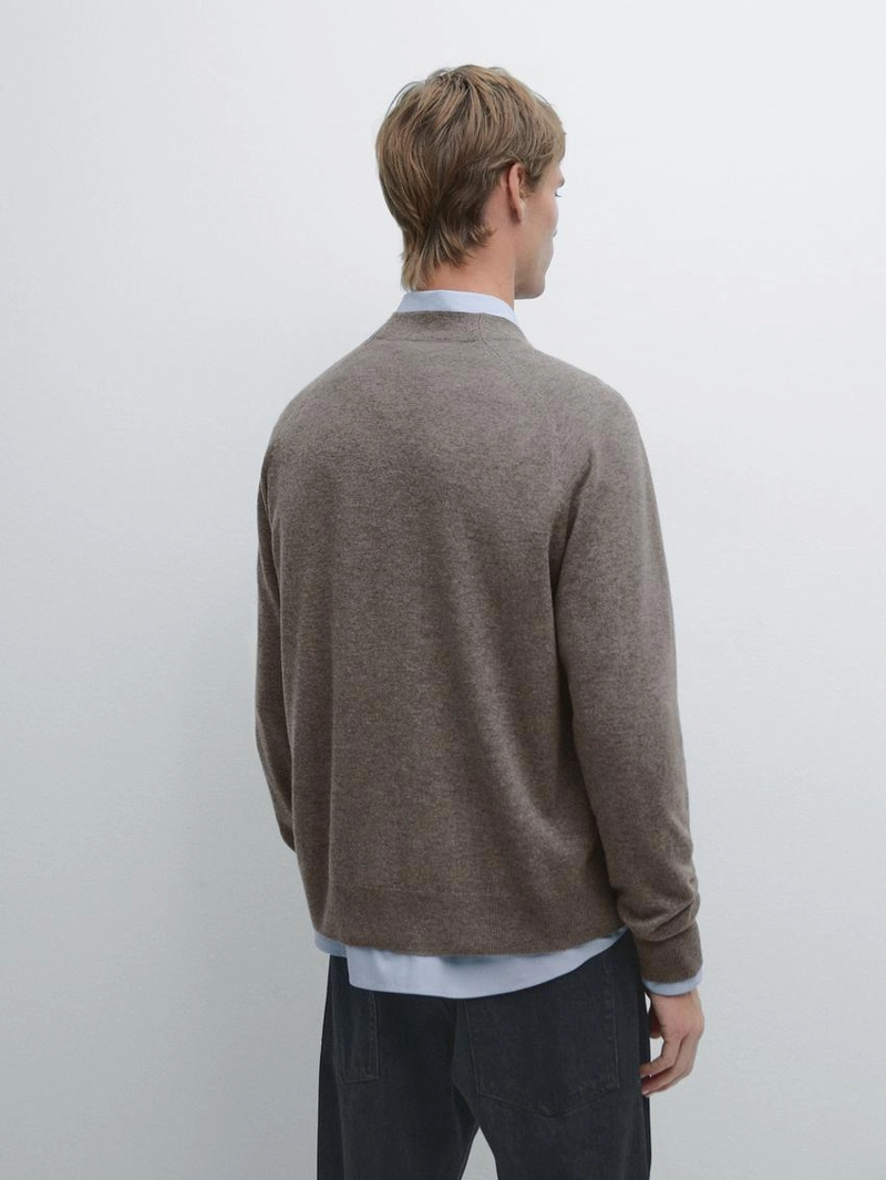 Кардиган с высоким воротником из вязаного трикотажа из шерсти