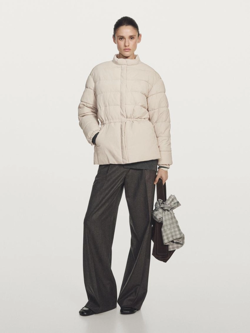 Пуховик с водоотталкивающим покрытием