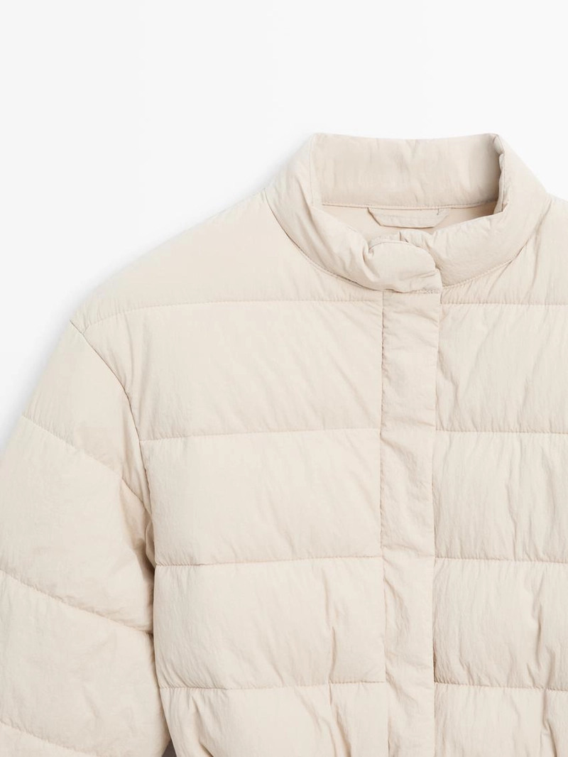 Пуховик с водоотталкивающим покрытием