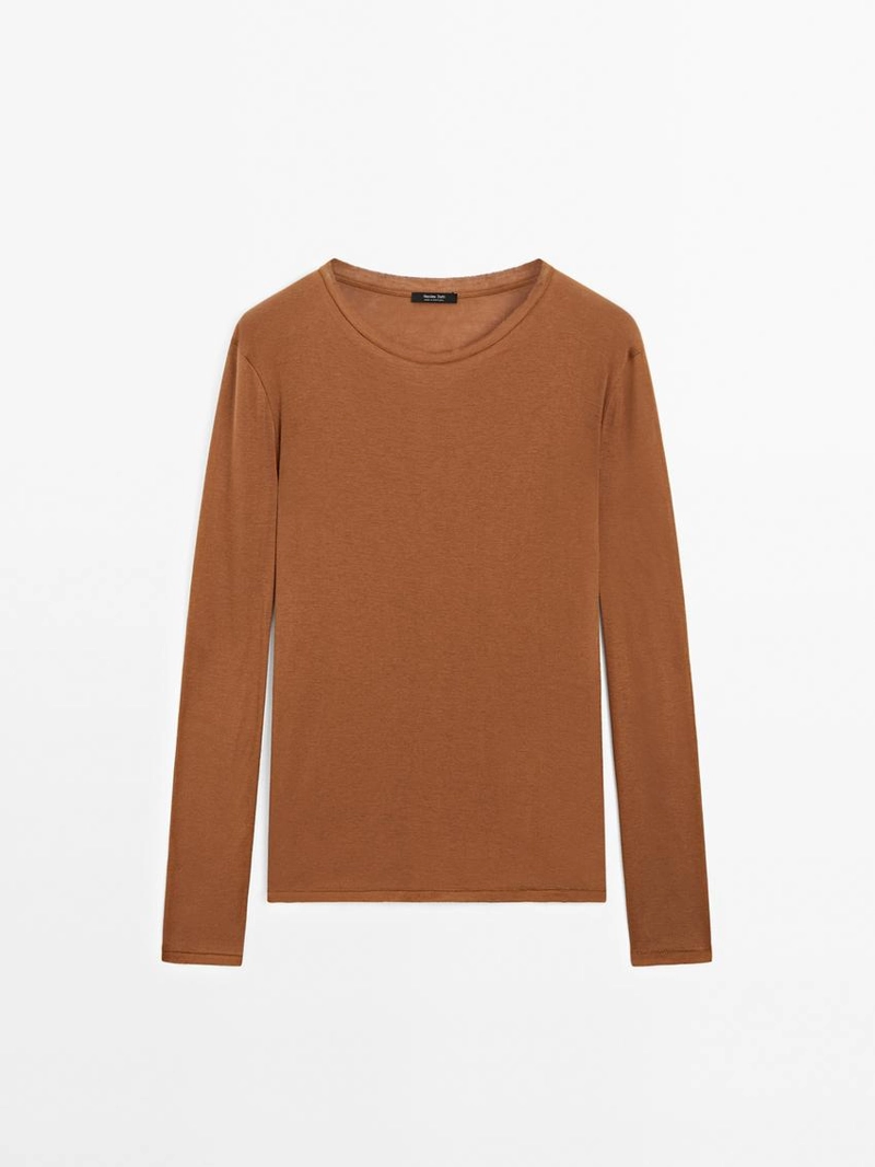 Футболка из 100% хлопка с воротником и деталями