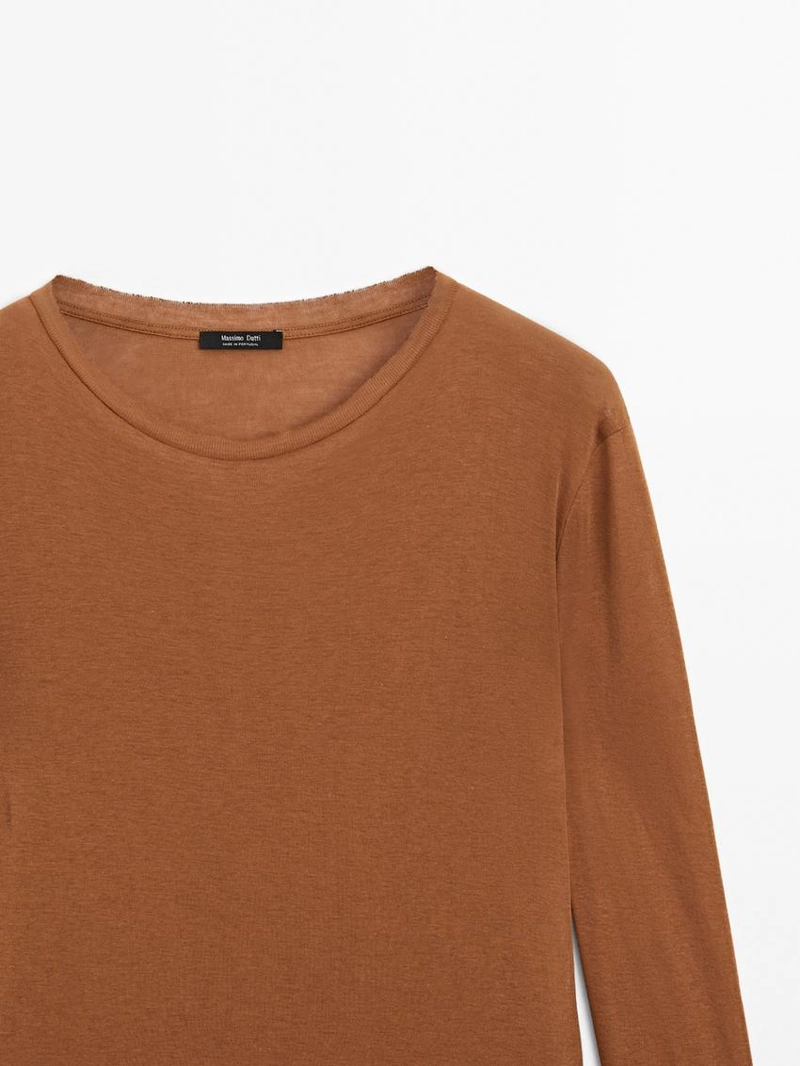 Футболка из 100% хлопка с воротником и деталями