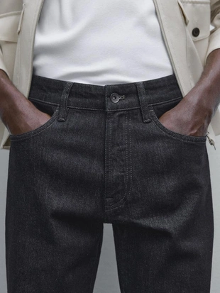 Джинсы с зауженным кроем- Заказать в России