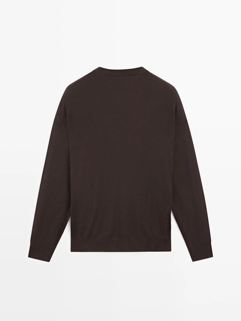 Свитер из шерстяной смеси в стиле оверсайз