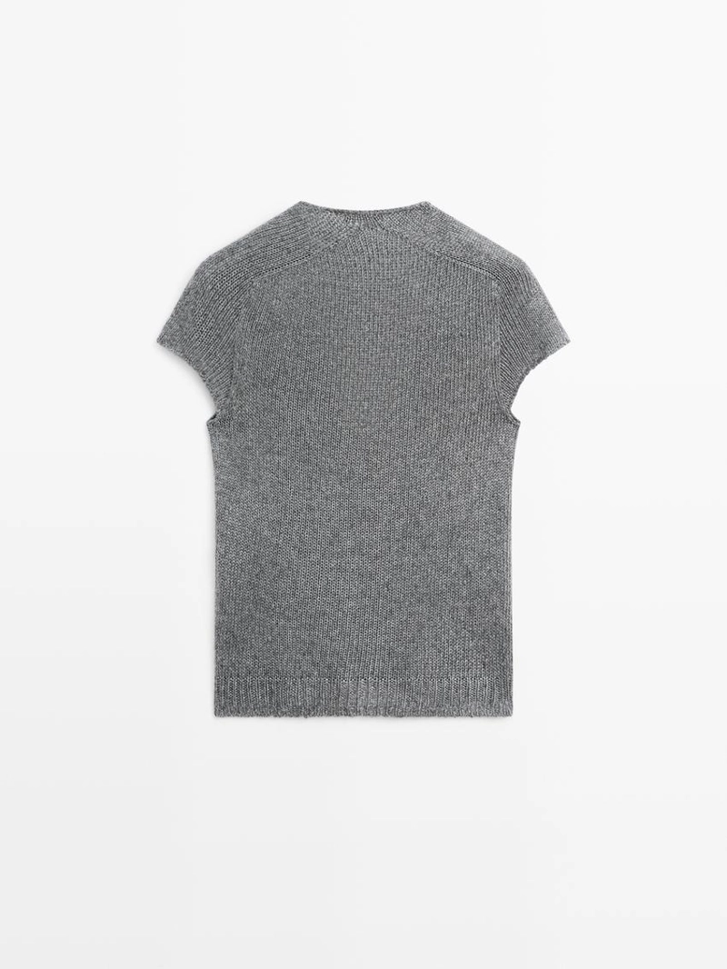 Кофта с короткими рукавами из кружевного вязаного полотна