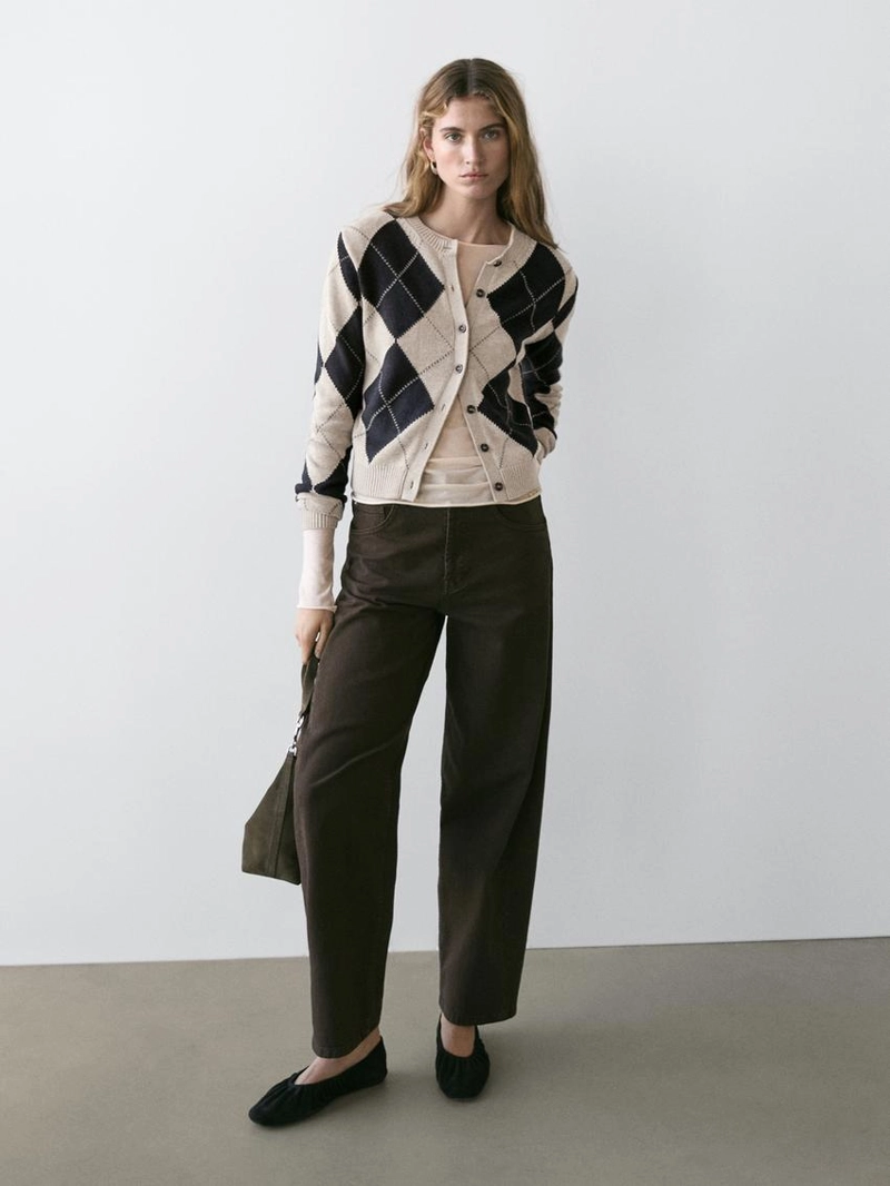 Кардиган с аранами из хлопкового смесового вязания