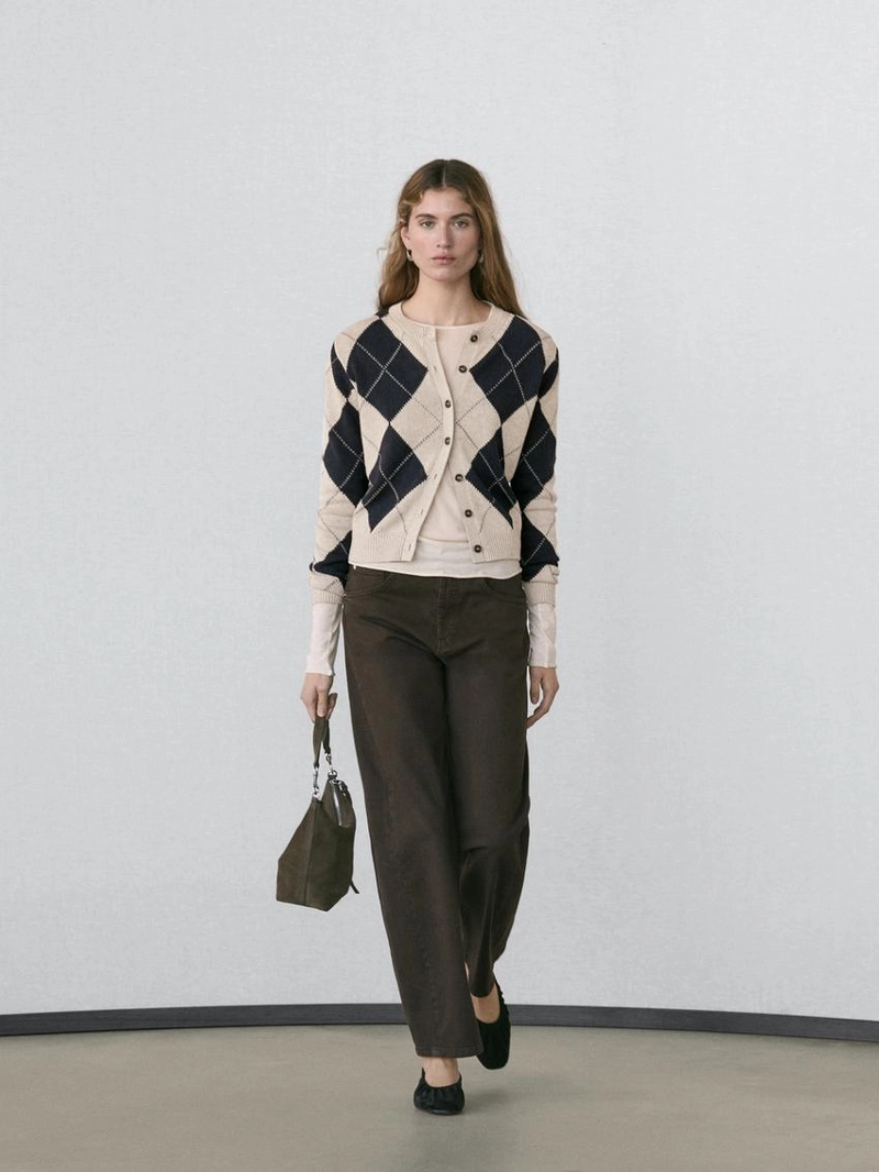 Кардиган с аранами из хлопкового смесового вязания