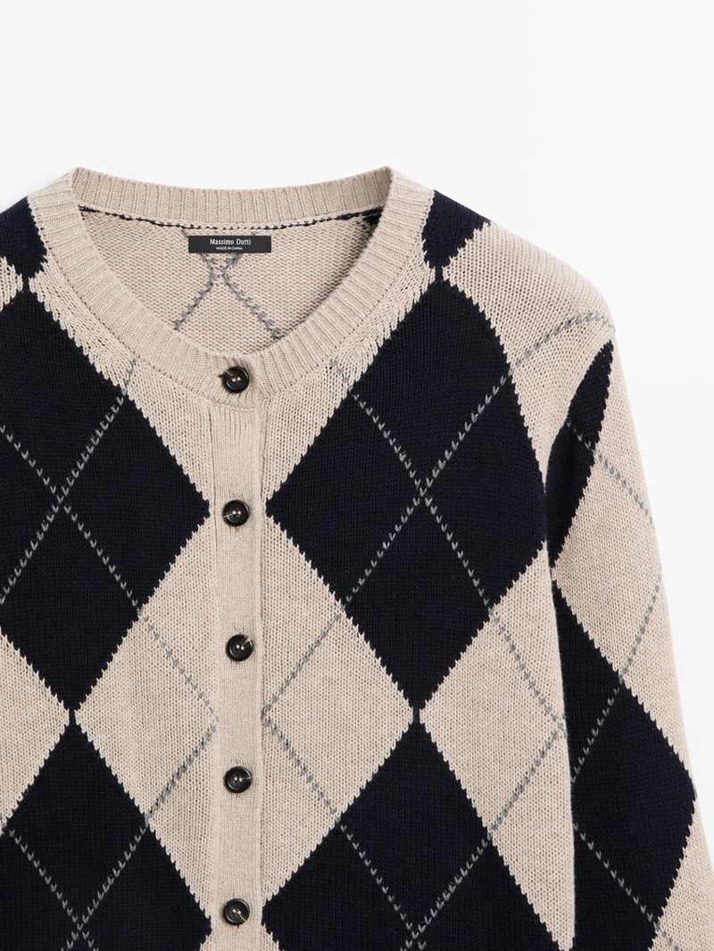 Кардиган с аранами из хлопкового смесового вязания