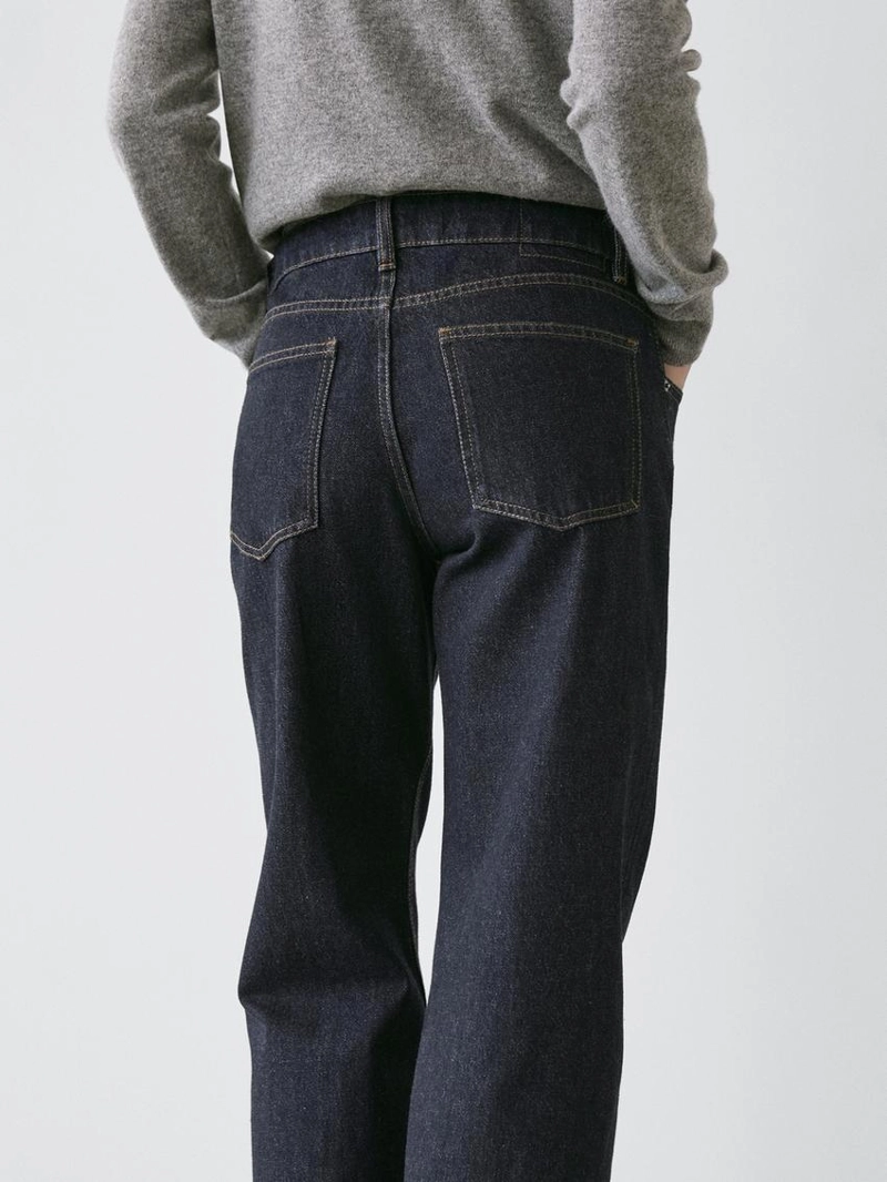 Джинсы свободного кроя средней посадки