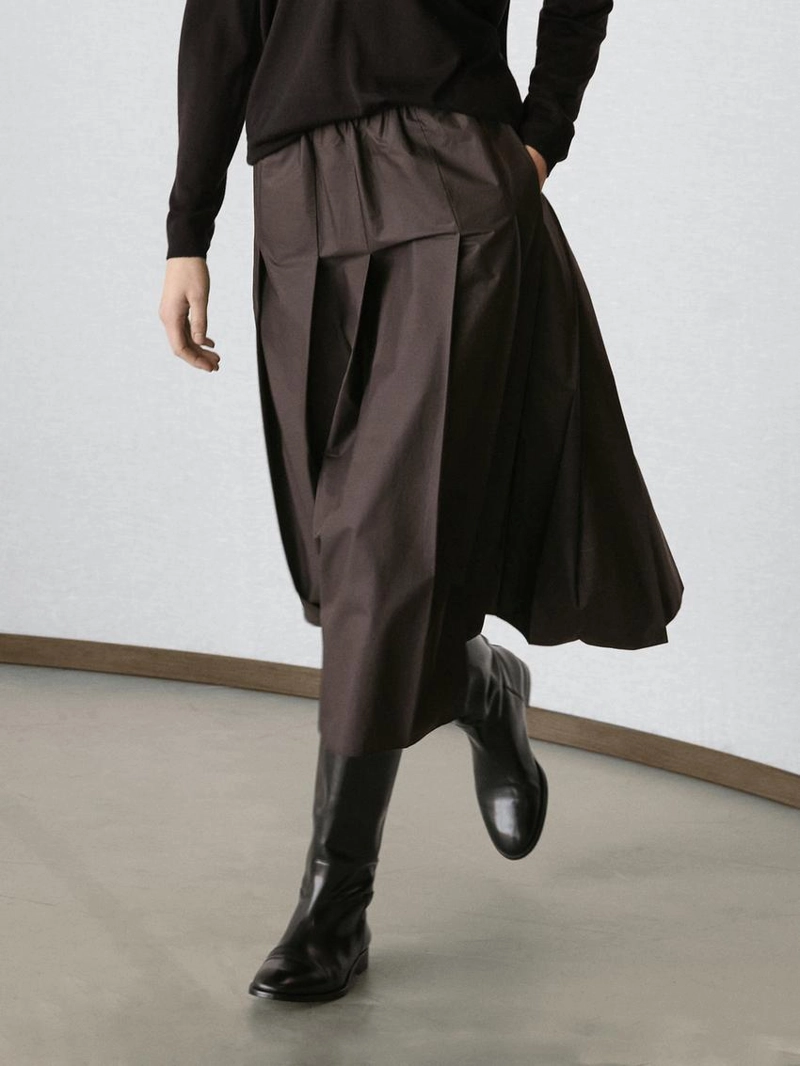 Юбка миди из технической ткани с боковыми складками