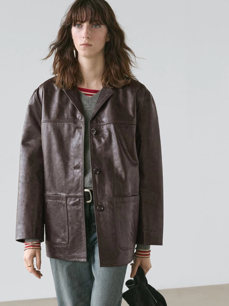 Пиджак из натуральной кожи с пуговицами