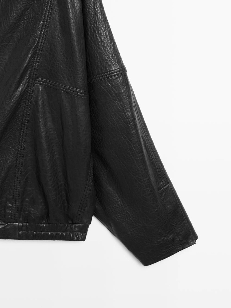 Кожаная бомбер-кожанка