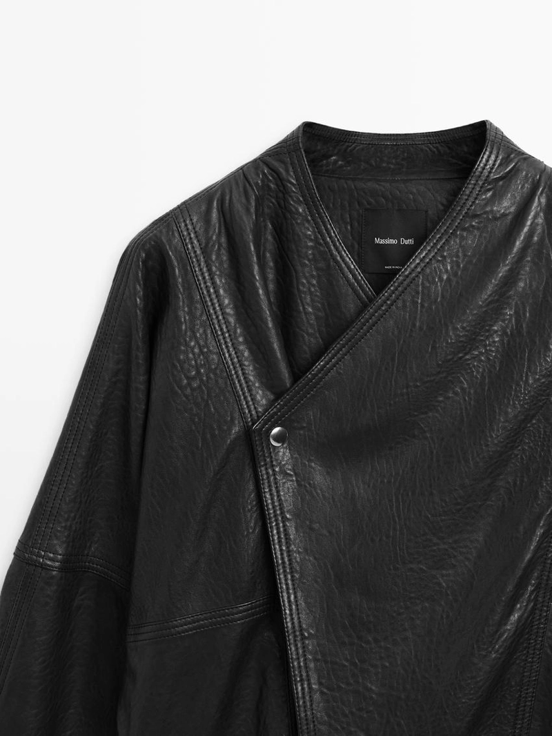 Кожаная бомбер-кожанка