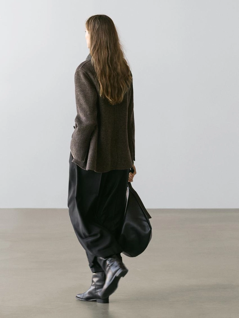 Пальто из шерстяной смеси с вельветовым воротником