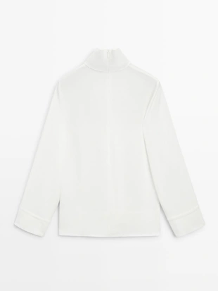 Блуза с драпировкой - студия- Заказать в России