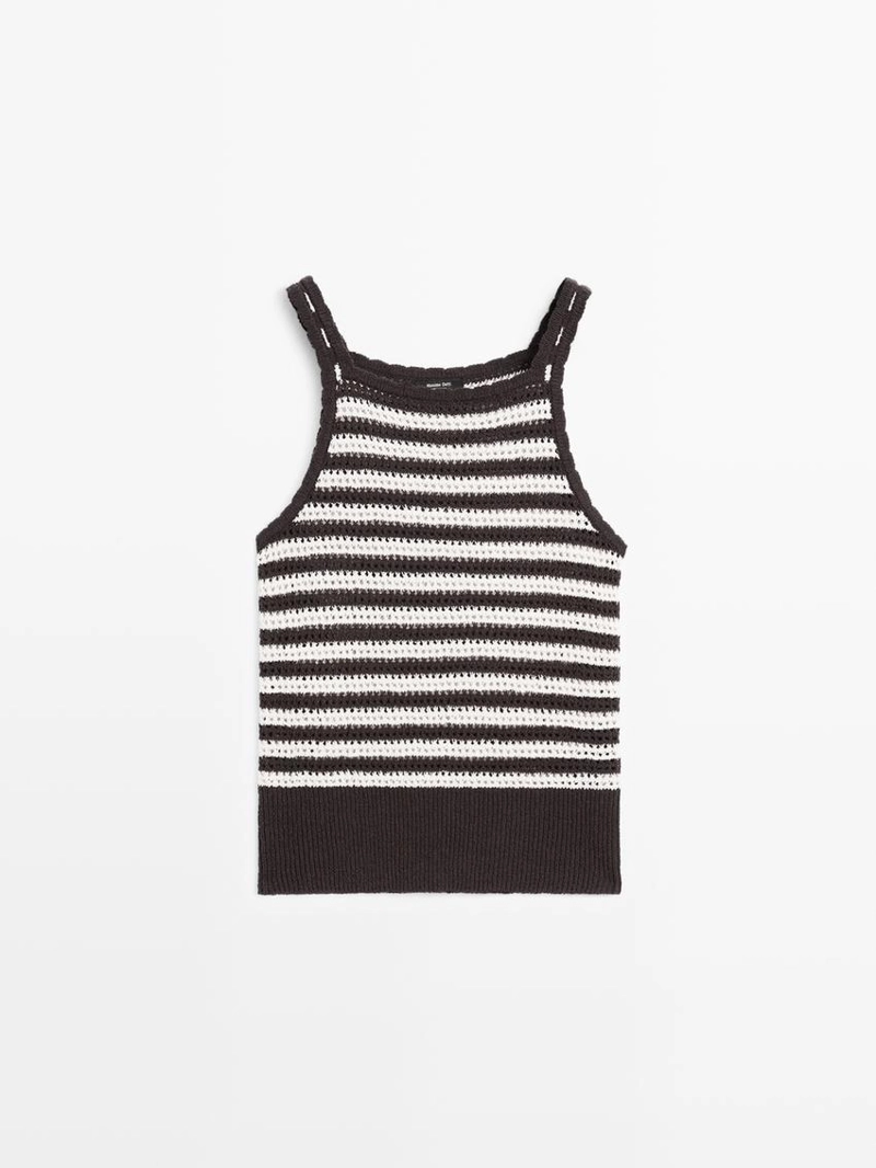 Топ с кружевными вставками и полосатыми деталями