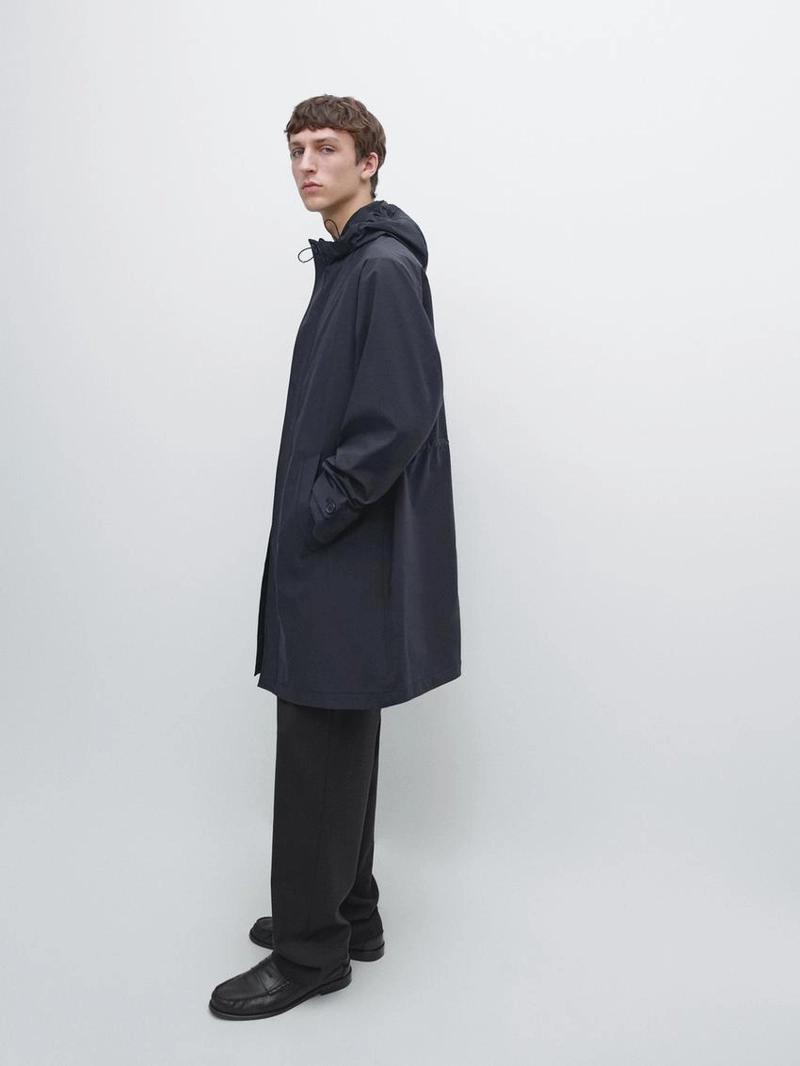 Длинная парка с капюшоном