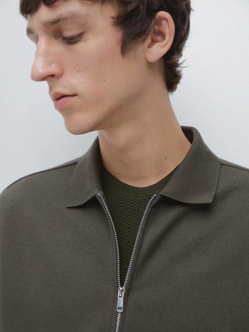 Куртка с молнией и воротником