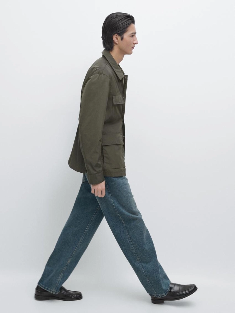 Легкая куртка с карманами