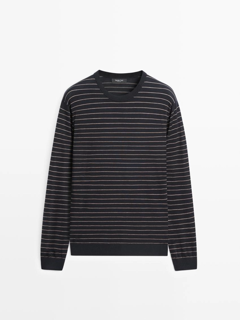 Вязанный свитер с длинным рукавом в полоску