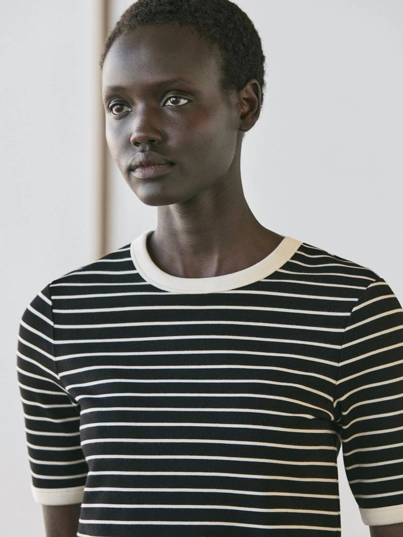 Футболка с коротким рукавом в полоску контрастного цвета