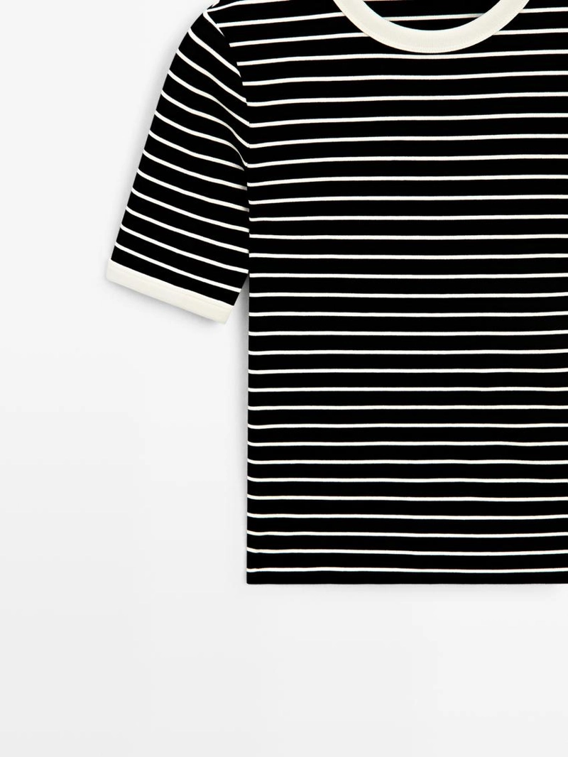 Футболка с коротким рукавом в полоску контрастного цвета