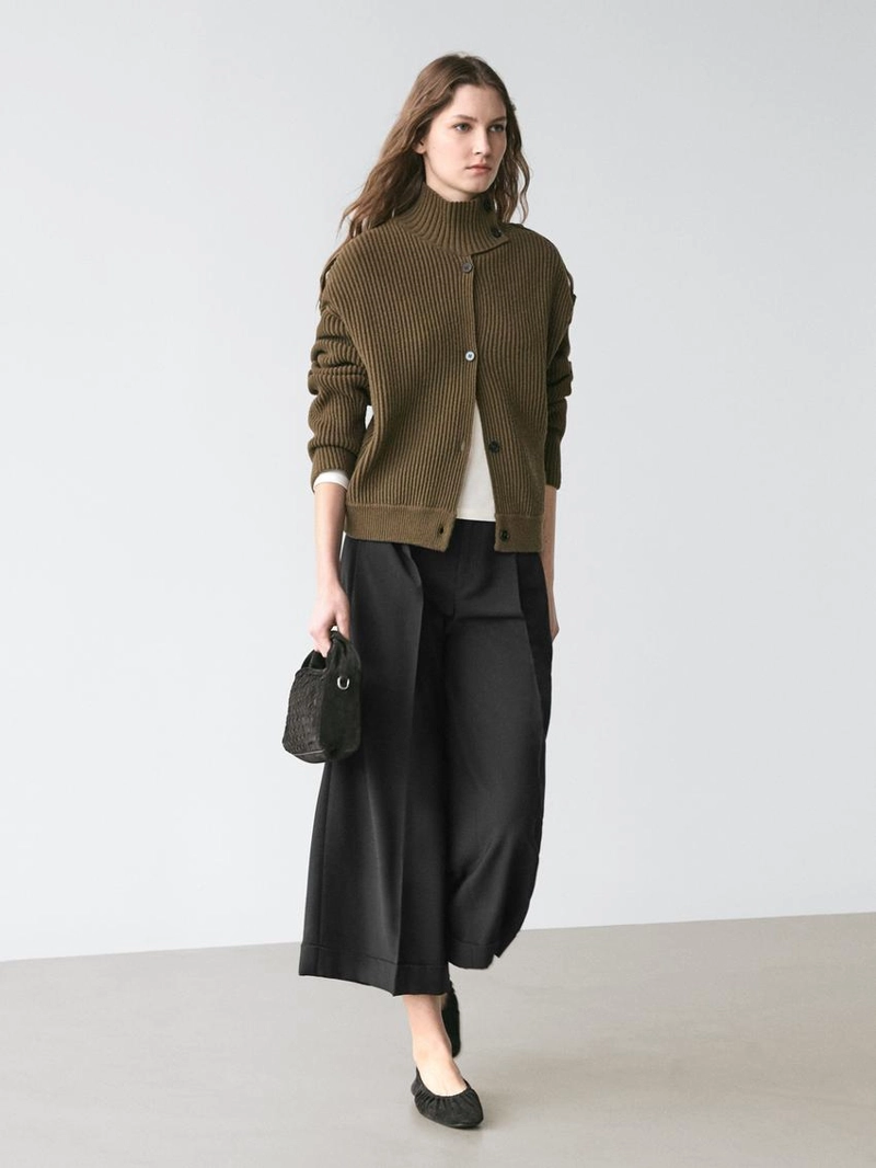 Брюки с линией ластовицы из текстиля с эффектом плиссировки