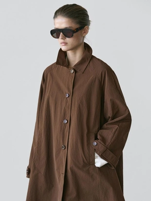 Плащ-накидка с деталями оверсайз воротника- Заказать в России