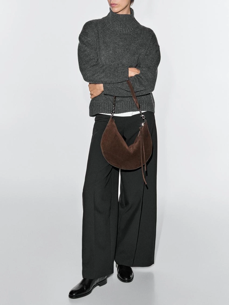 Сумка полумесяц из разделанной кожи