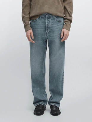 Джинсы прямого кроя- Заказать в России