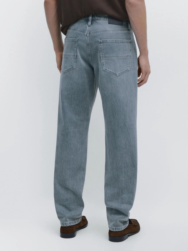 Джинсы стройные суженные