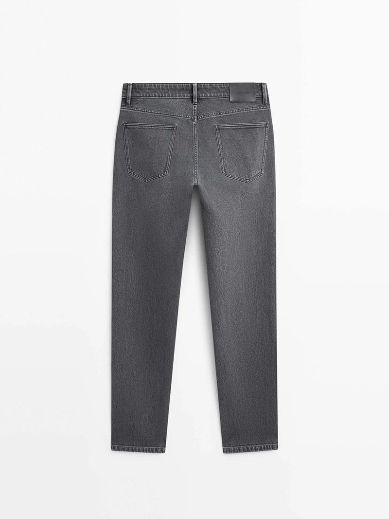 Джинсы с узким кроем