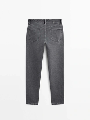 Джинсы с узким кроем- Заказать в России