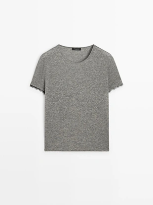 Футболка с коротким рукавом и кружевными деталями- Заказать в России