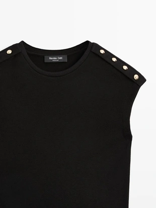 Футболка с рукавами летучая мышь и деталями на пуговицах- Заказать в России