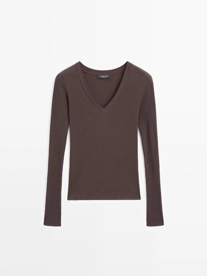 Футболка с длинным рукавом и v-образным вырезом из ребристой ткани
