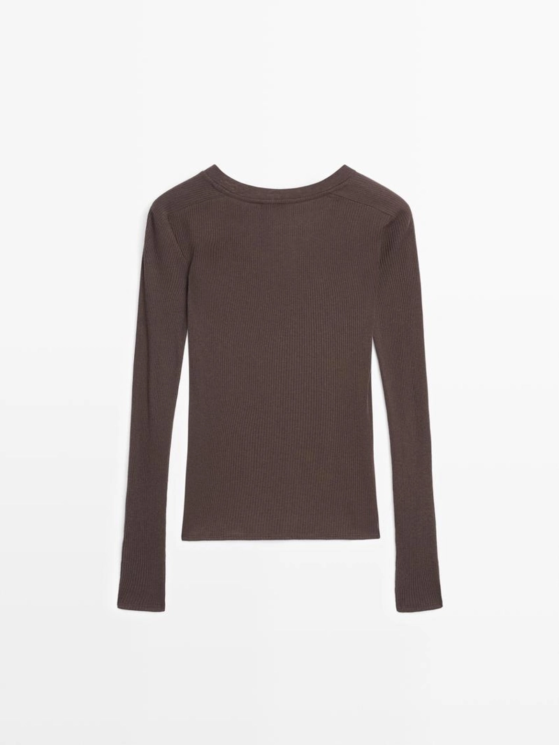 Футболка с длинным рукавом и v-образным вырезом из ребристой ткани