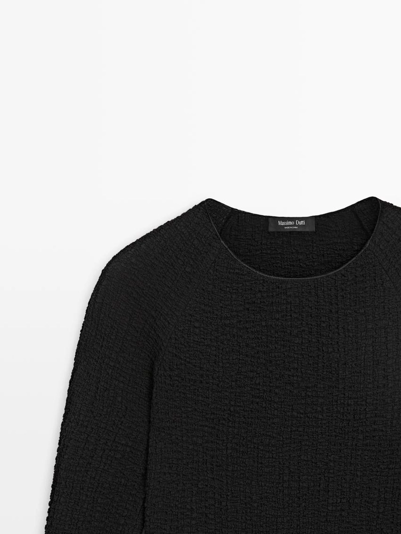 Футболка с деталью на галстуке