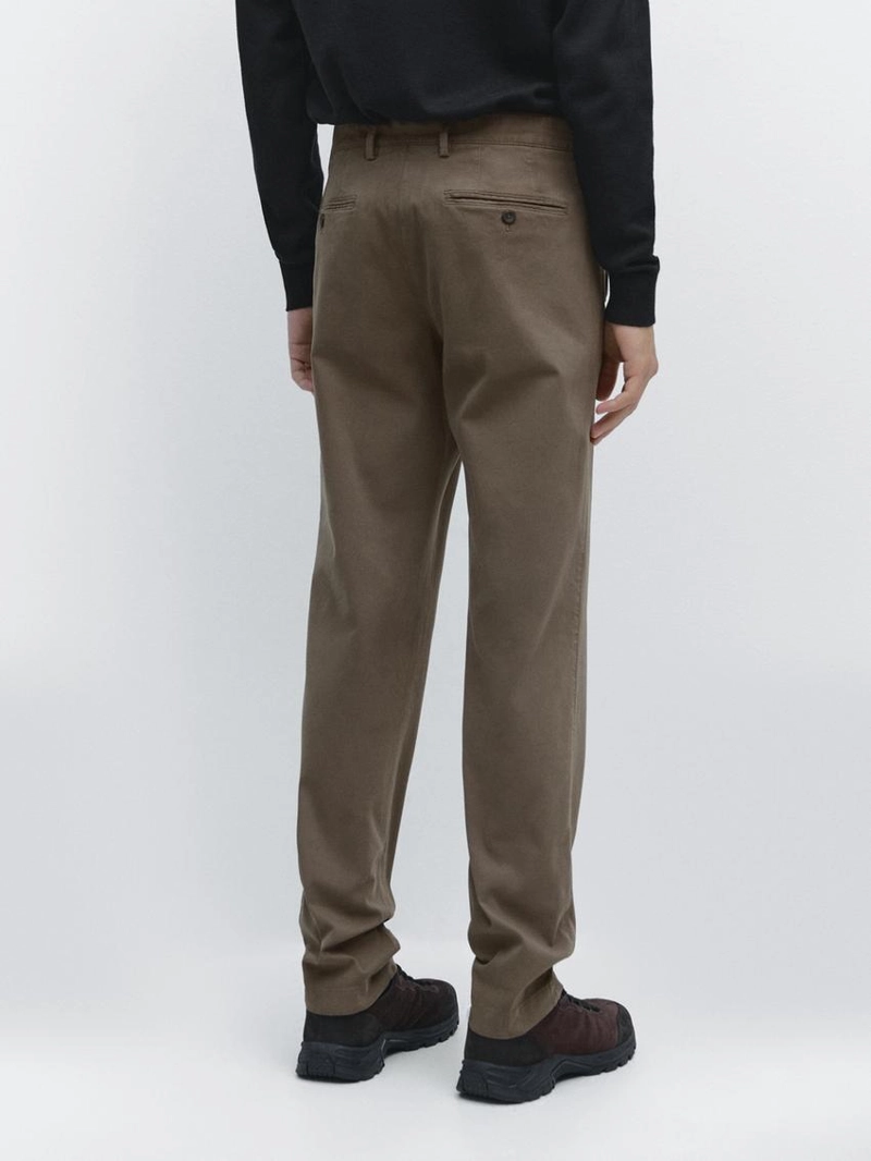 Брюки slim-fit с микротекстурой