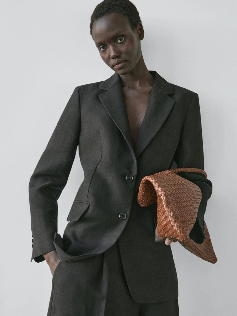 Льняной пиджак с деталями на лацканах