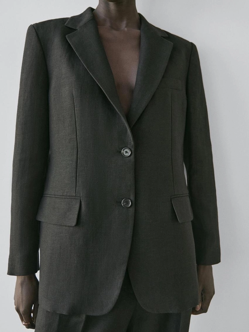 Льняной пиджак с деталями на лацканах
