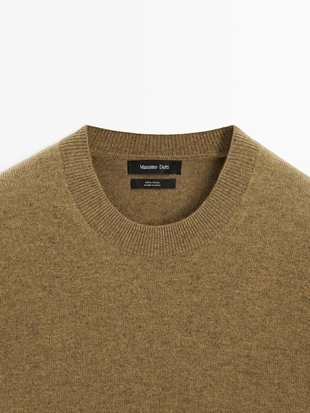 Свитер из шерсти с круглым вырезом- Заказать в России