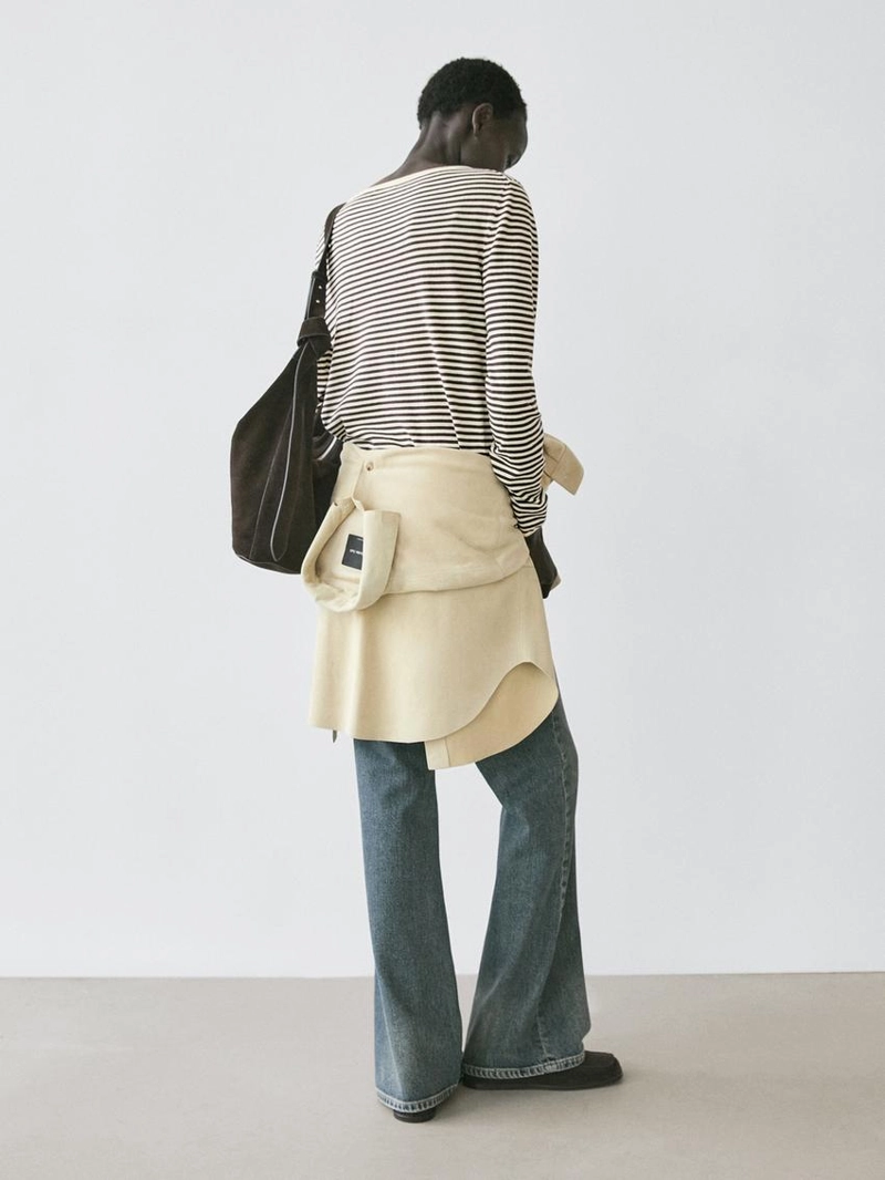 Длинный вязаный свитер в полоску