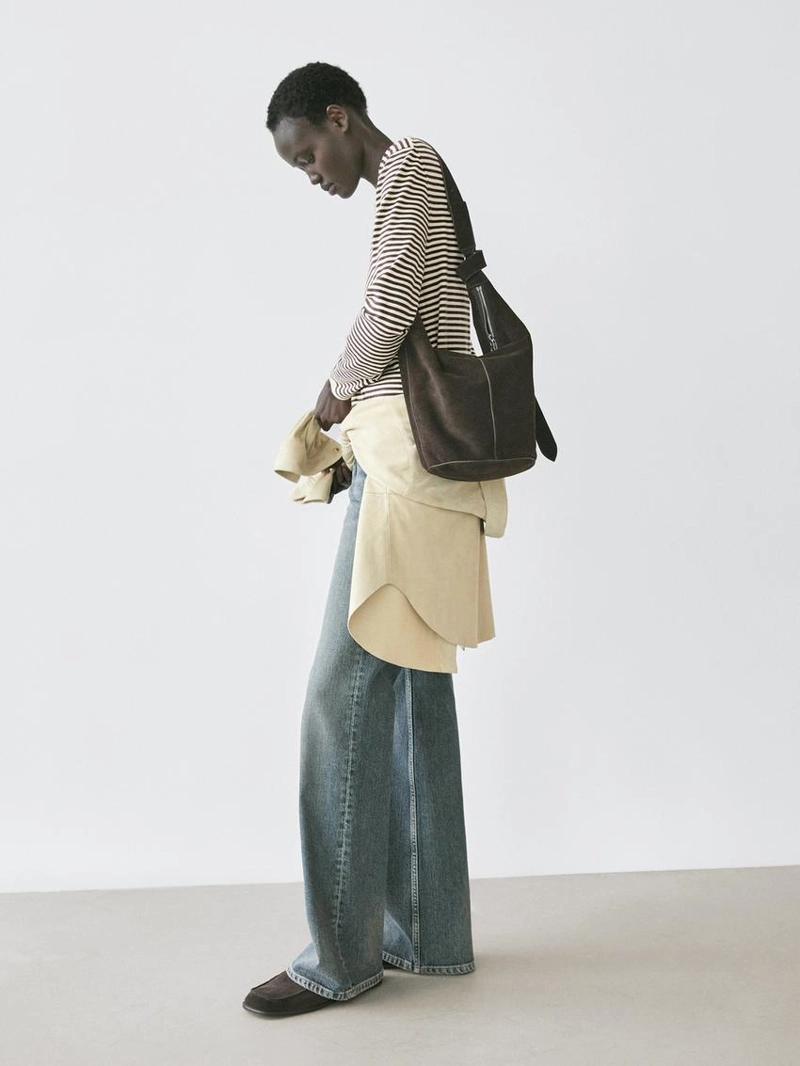 Длинный вязаный свитер в полоску