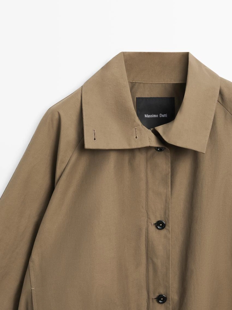 Бомбер с высоким воротником